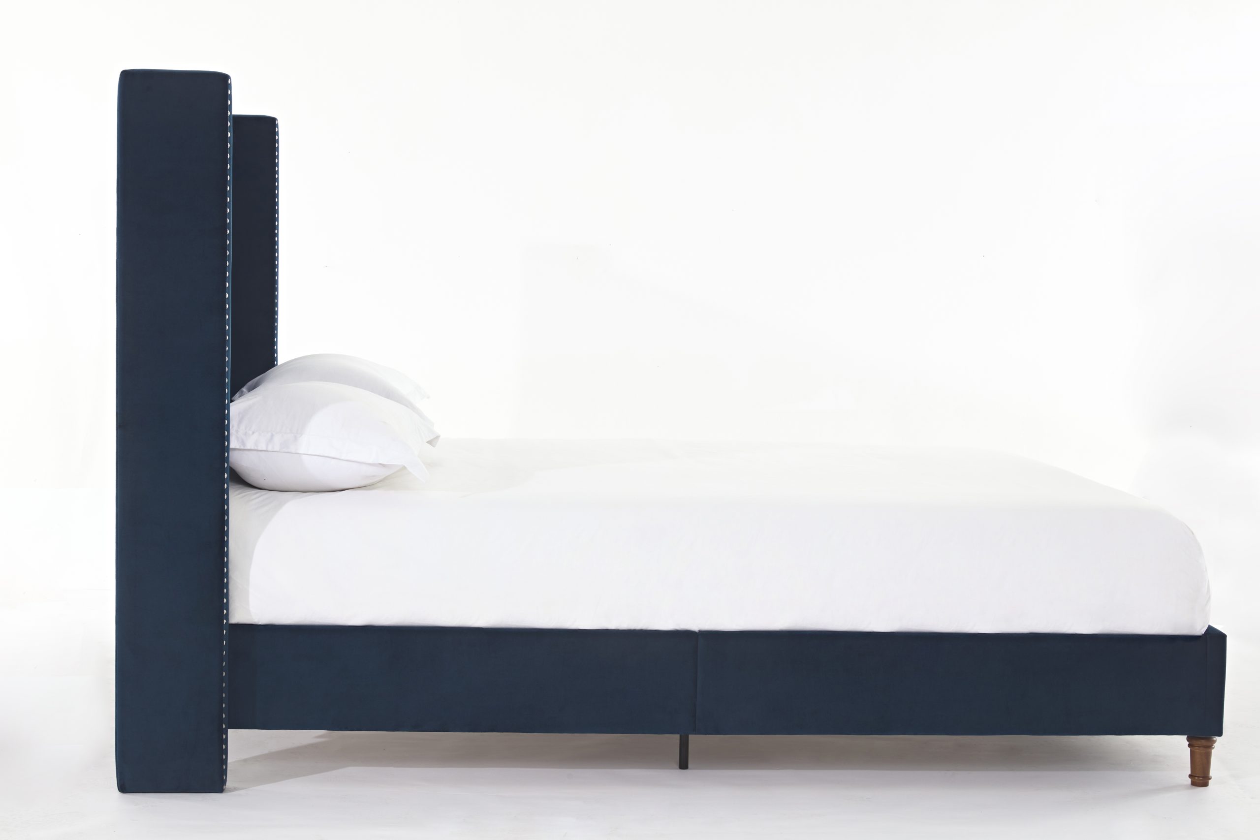 Peyton Upholstered Queen Bed