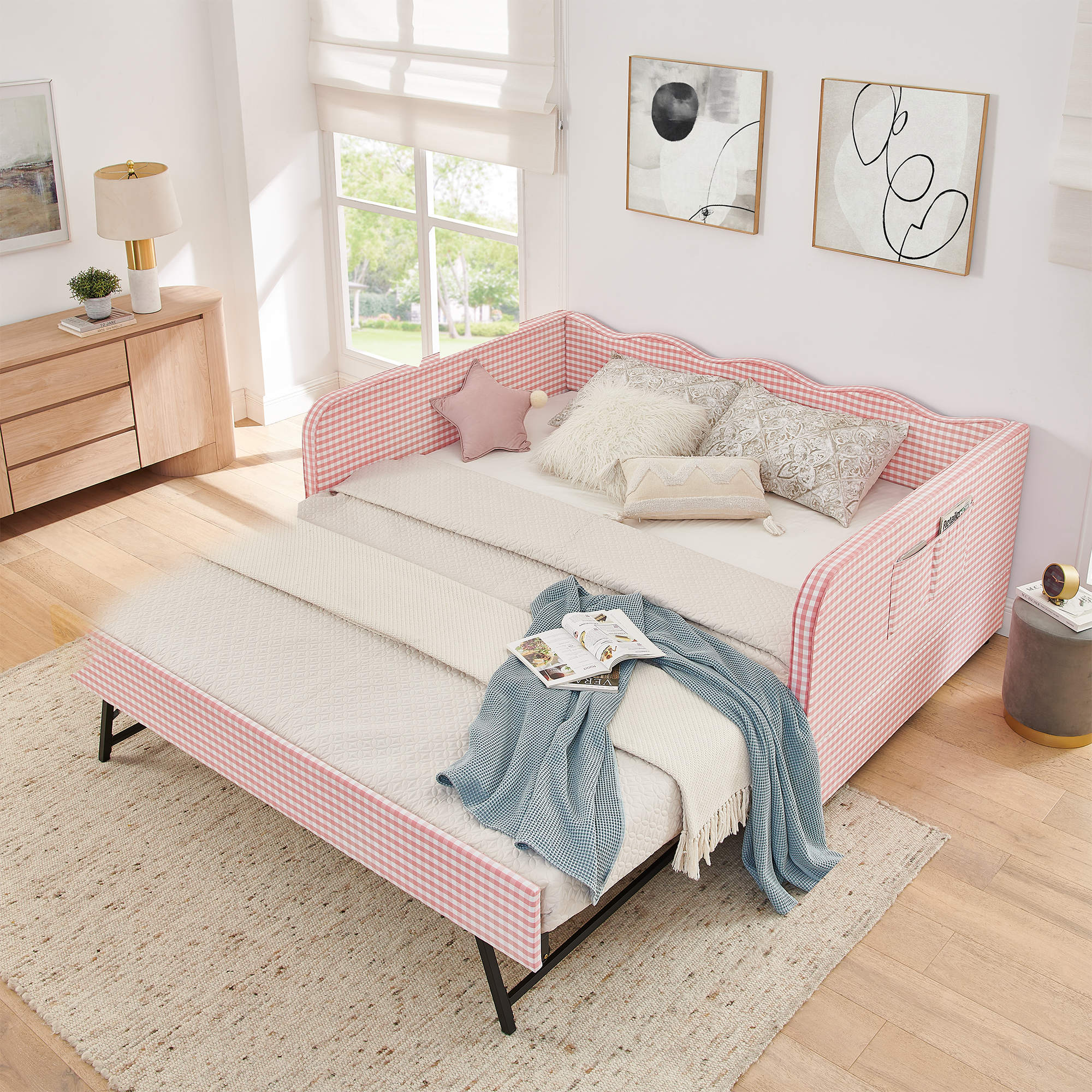 Full‑Size Daybed with Pull‑Out Trundle