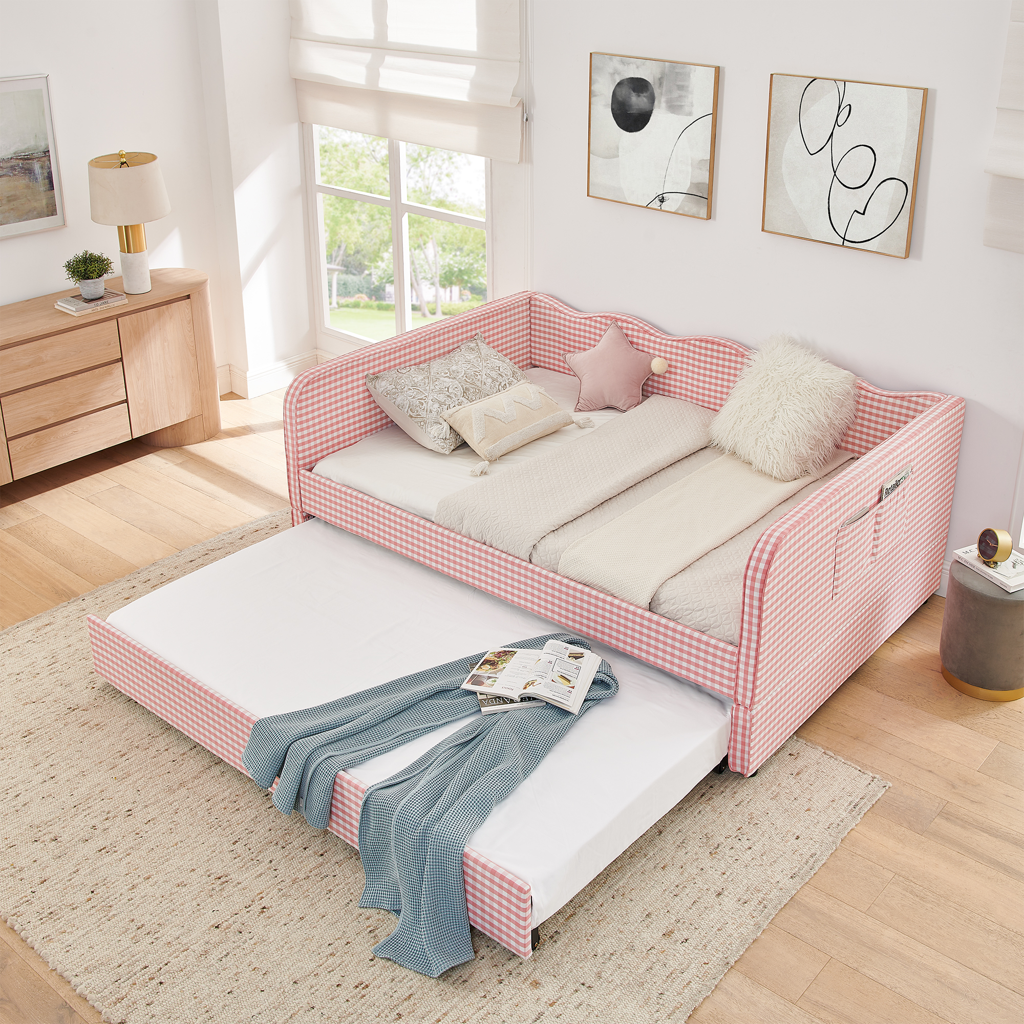 Full‑Size Daybed with Pull‑Out Trundle