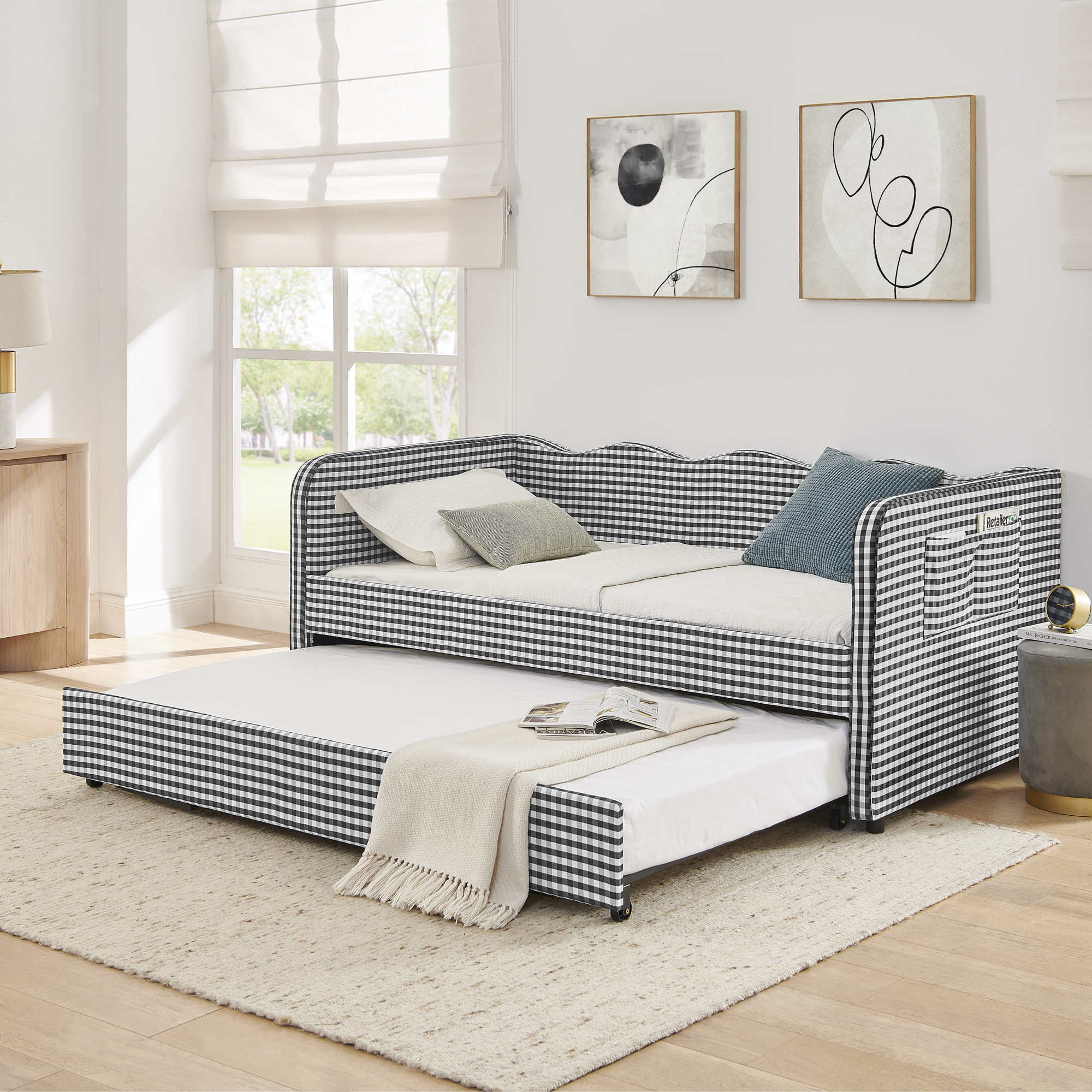 Twin‑Size Daybed with Pull‑Out Trundle