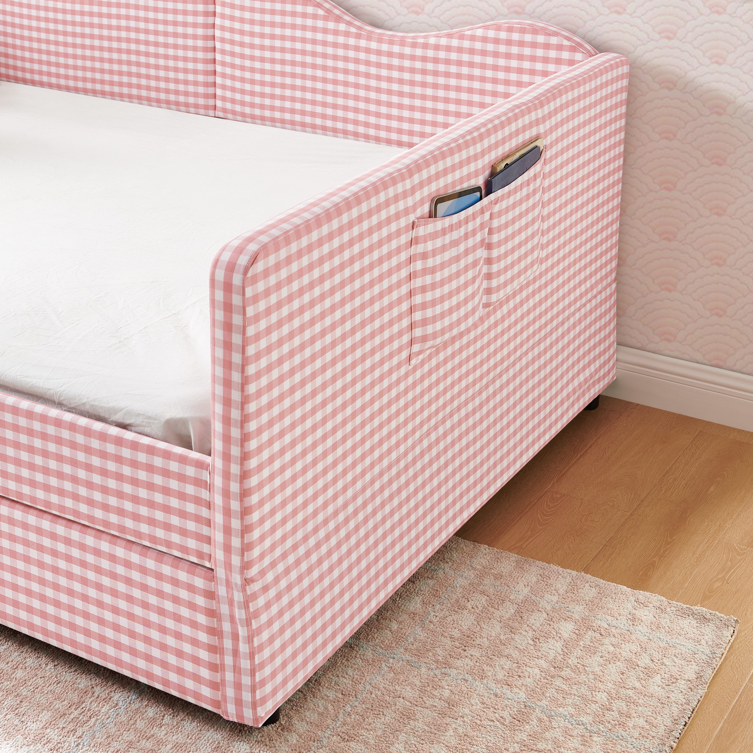 Gingham Upholstered Full Size Daybed