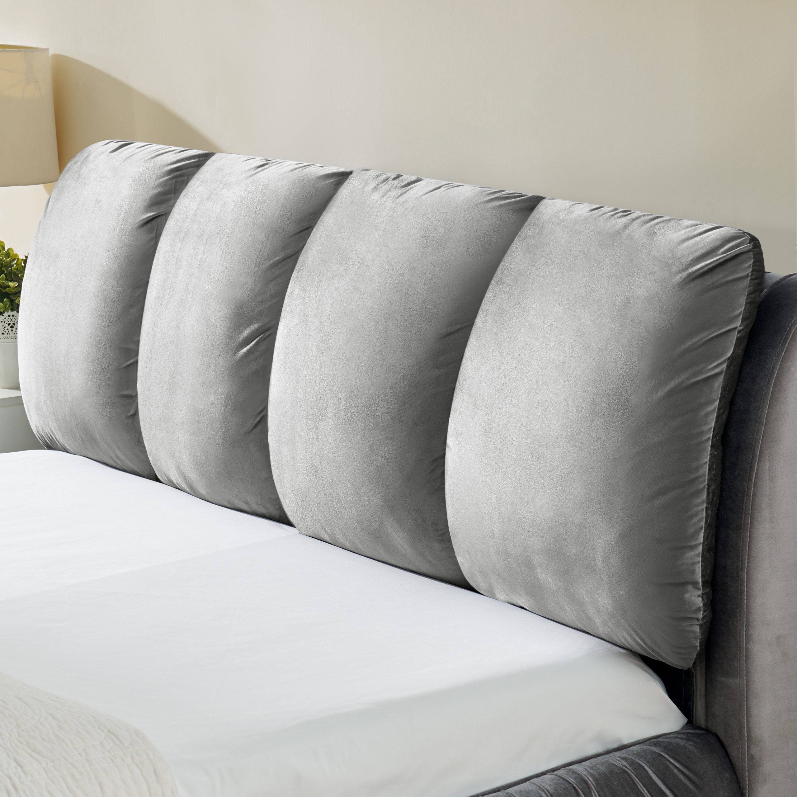 Minimalist Style Queen Size Upholstered Bed Frame